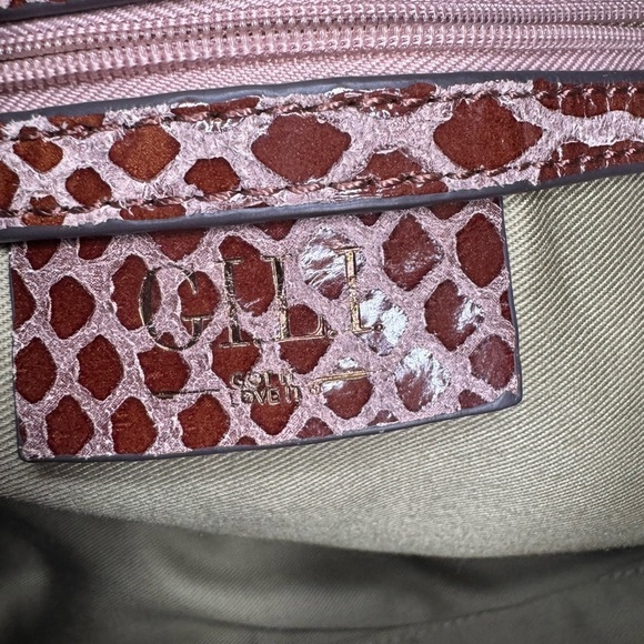 G.I.L.I.Snake Fringe Stirrup Shoulder Red/Brown Patent Suede Bag. - Picture 11 of 14